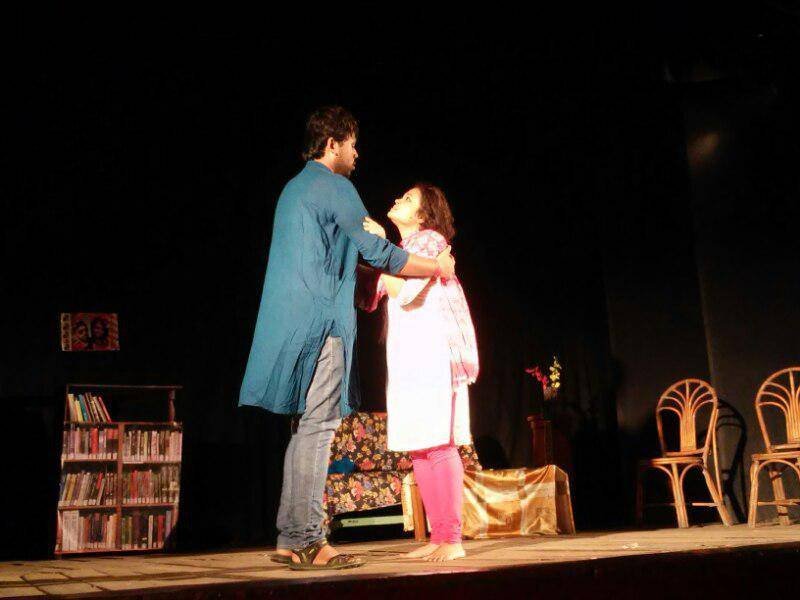 নীল রং ছিল ভিষণ প্রিয়.